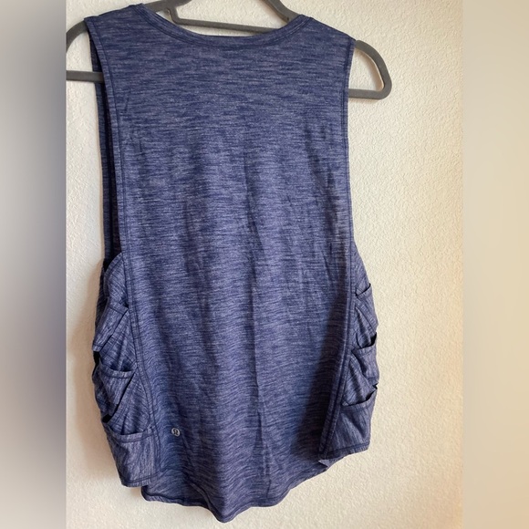 Lululemon Var-City Muscle Tank Top heathered hero blue- size 8 - Picture 3 of 7